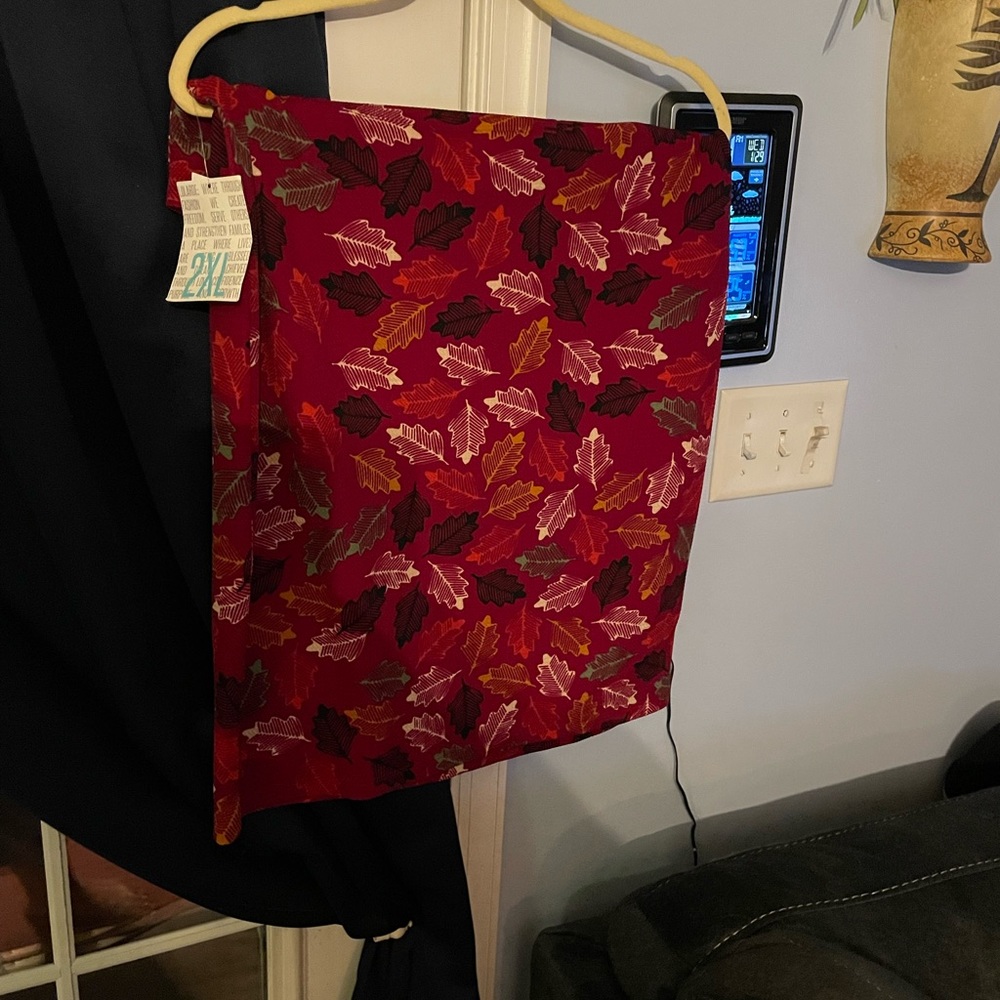 2x pencil skirt